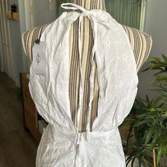 STRADIVARIUS | White | SWISS EMBROIDERY JUMPSUIT - Picture 8 of 10